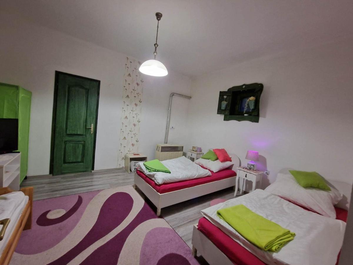 Duna-lak Vendeghaz Apartment Apostag